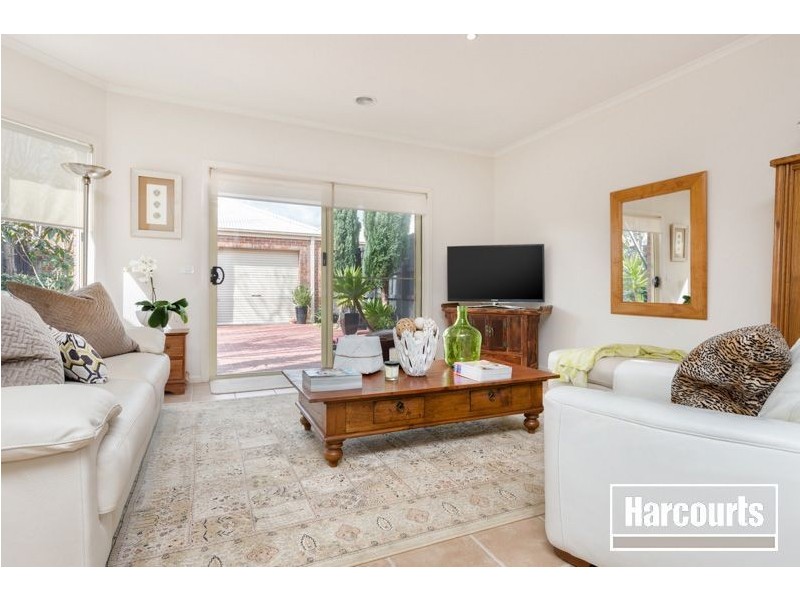 94 Patterson Drive, Lynbrook VIC 3975