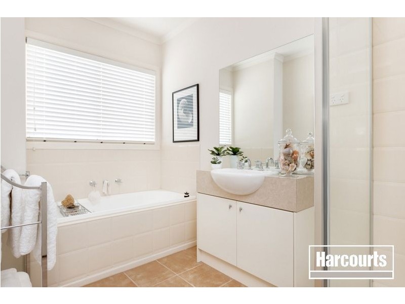 94 Patterson Drive, Lynbrook VIC 3975