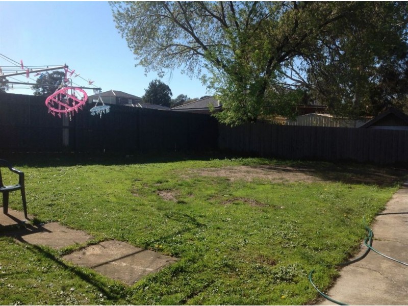 14 Saxonwood Drive, Narre Warren VIC 3805