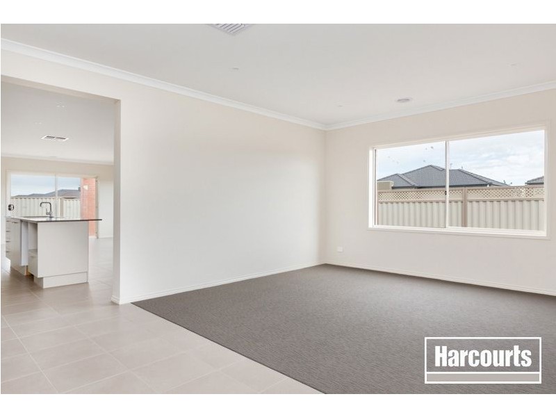 23 Rosella Avenue, Pakenham VIC 3810