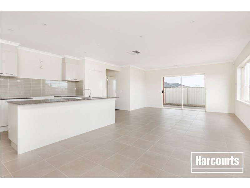 23 Rosella Avenue, Pakenham VIC 3810