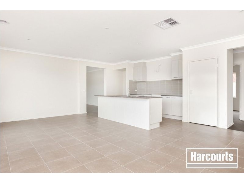 23 Rosella Avenue, Pakenham VIC 3810