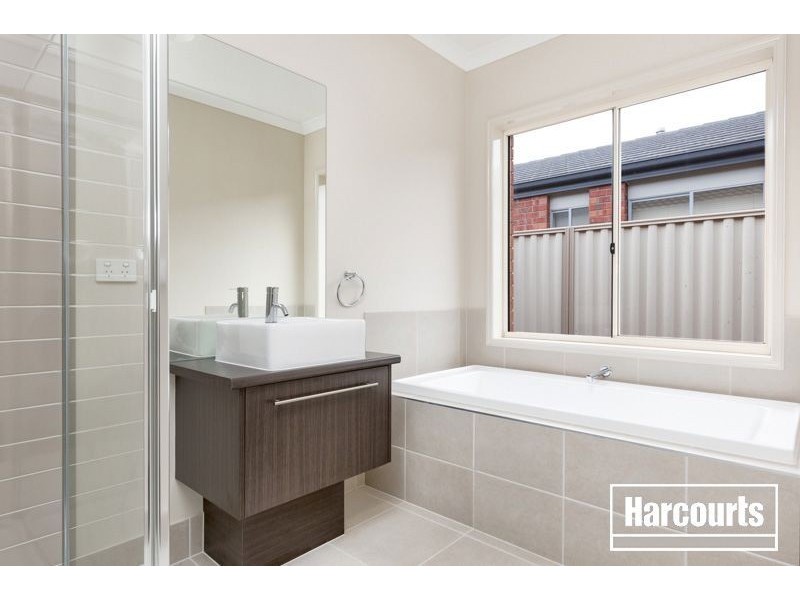 23 Rosella Avenue, Pakenham VIC 3810