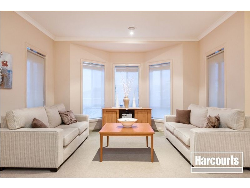 27 Portchester Boulevard, Beaconsfield VIC 3807