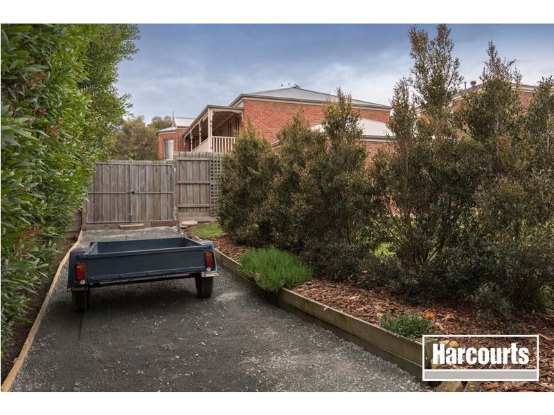 27 Portchester Boulevard, Beaconsfield VIC 3807