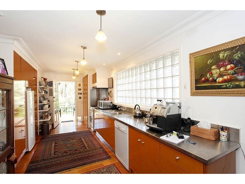 24 Lyall Road, Berwick VIC 3806