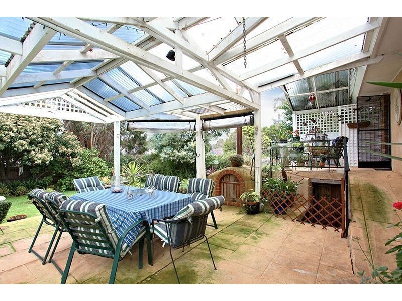 24 Lyall Road, Berwick VIC 3806