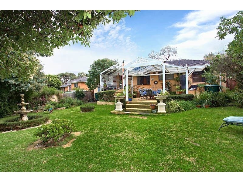 24 Lyall Road, Berwick VIC 3806