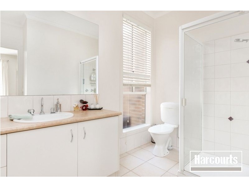 21 John Fisher Drive, Berwick VIC 3806