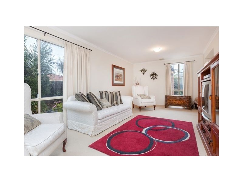 7 Saintly Grove, Berwick VIC 3806