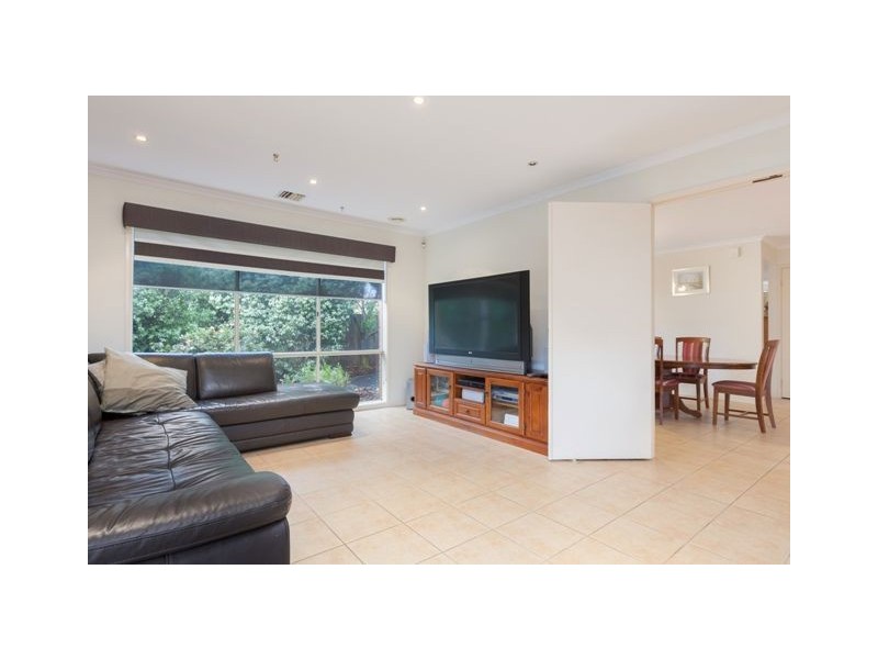 7 Saintly Grove, Berwick VIC 3806