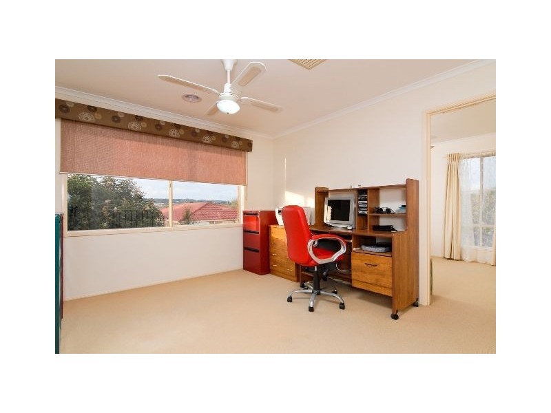 7 Saintly Grove, Berwick VIC 3806