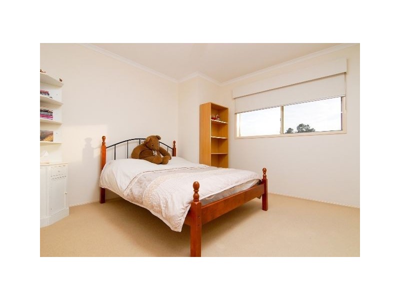 7 Saintly Grove, Berwick VIC 3806