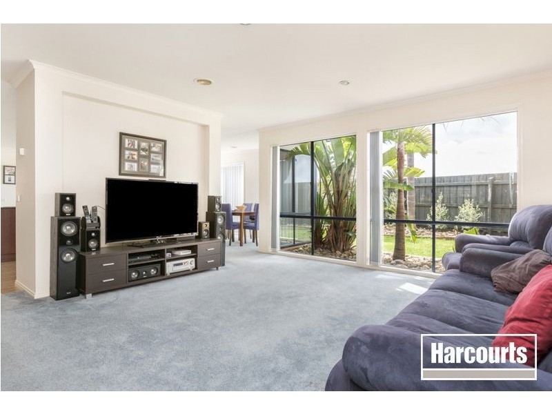 28 Pendulum Place, Berwick VIC 3806