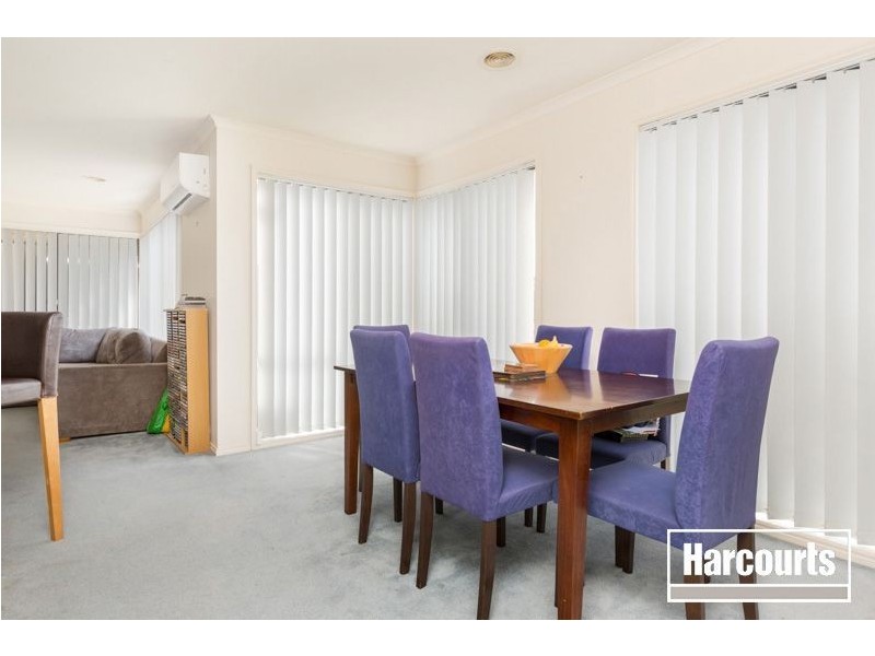 28 Pendulum Place, Berwick VIC 3806