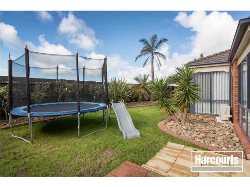 28 Pendulum Place, Berwick VIC 3806