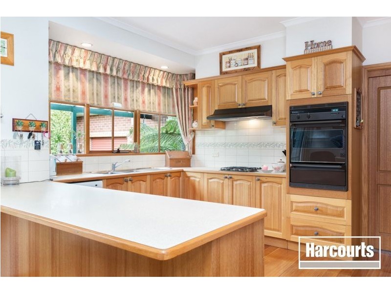 11 Marida Court, Berwick VIC 3806