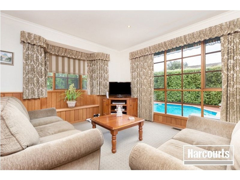 11 Marida Court, Berwick VIC 3806