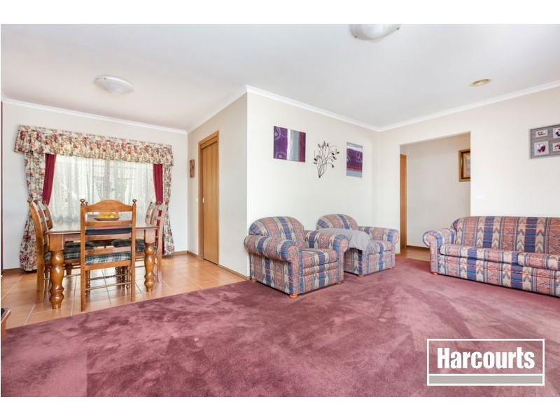 107 Earlsfield Drive, Berwick VIC 3806