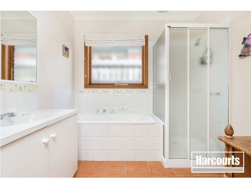 107 Earlsfield Drive, Berwick VIC 3806