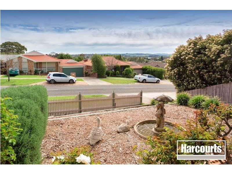 107 Earlsfield Drive, Berwick VIC 3806