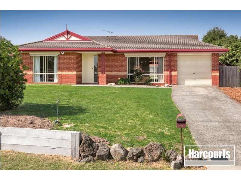 24 Fleur Court, Narre Warren South VIC 3805