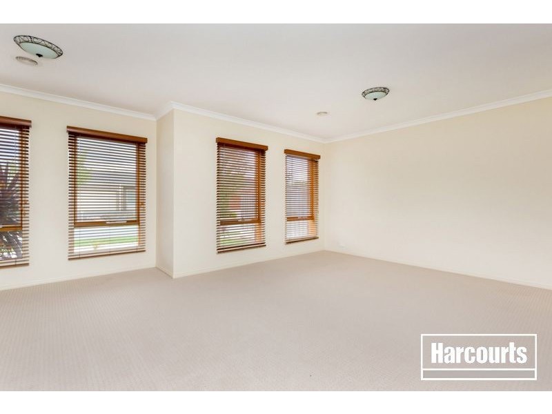 3 Honey Court, Berwick VIC 3806