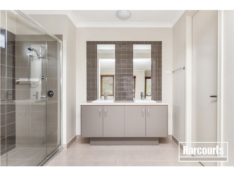 3 Honey Court, Berwick VIC 3806