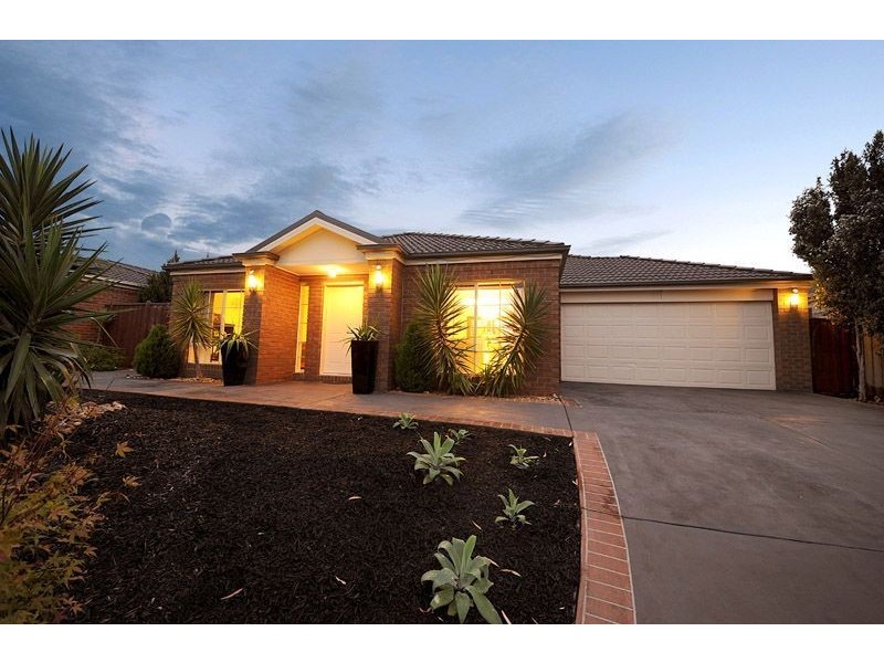 37 Jamieson Way, Berwick VIC 3806