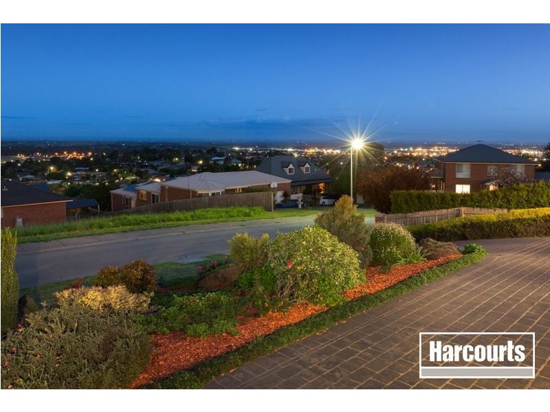 9 Eddie Barron Terrace, Pakenham VIC 3810