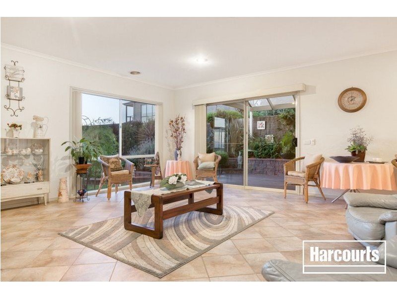 9 Eddie Barron Terrace, Pakenham VIC 3810