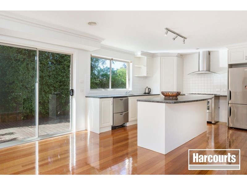 19 Jamieson Way, Berwick VIC 3806