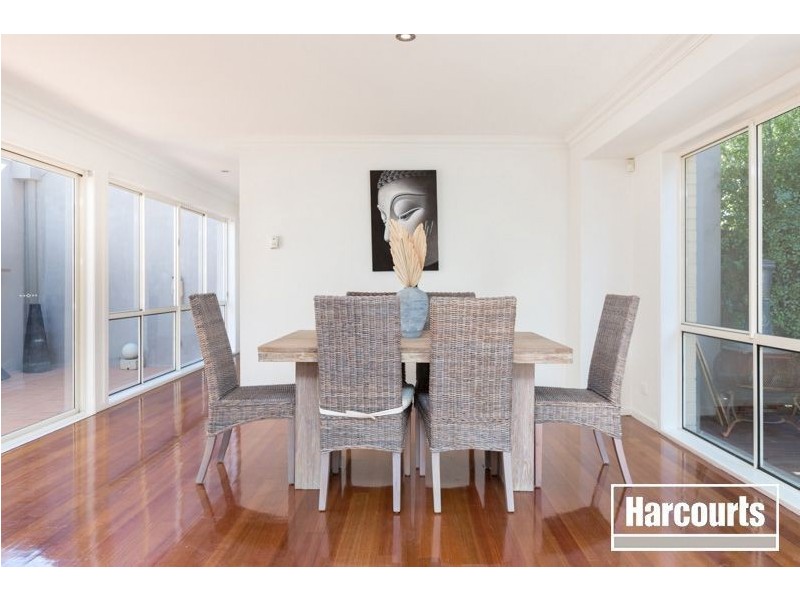 19 Jamieson Way, Berwick VIC 3806