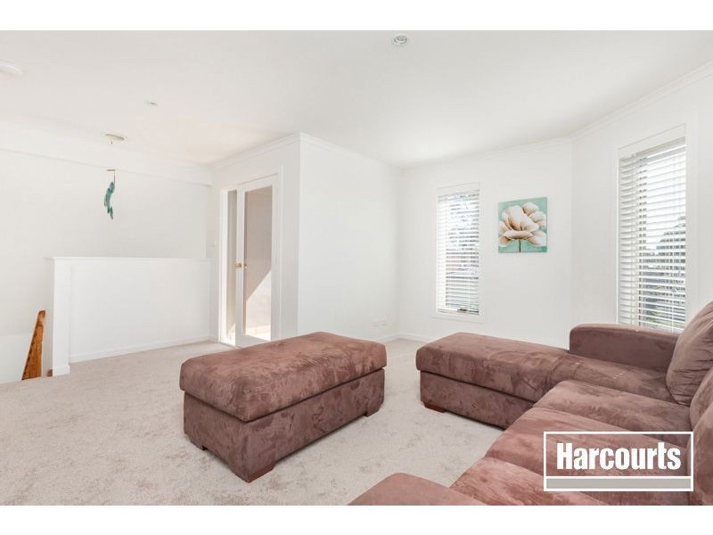 19 Jamieson Way, Berwick VIC 3806