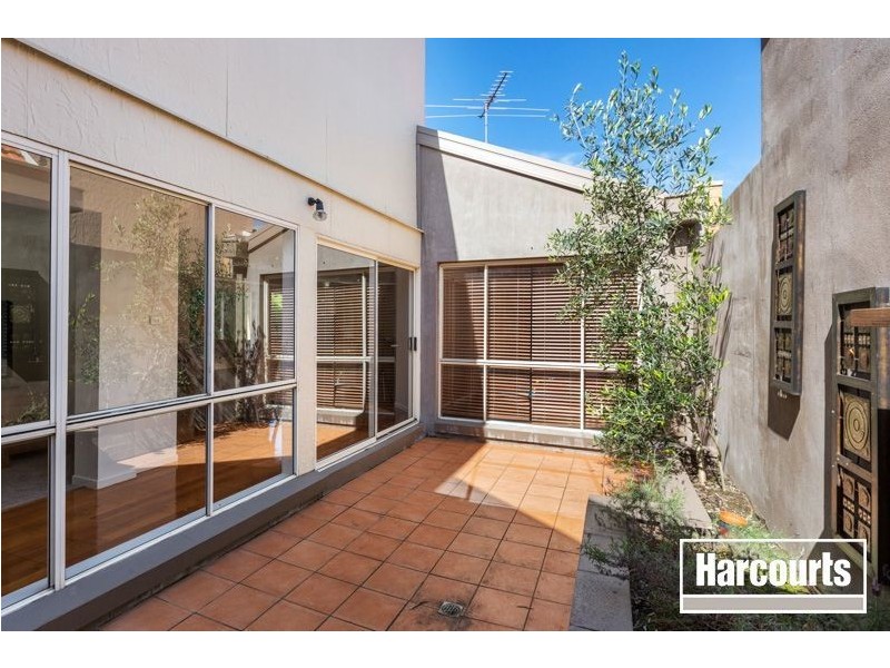 19 Jamieson Way, Berwick VIC 3806