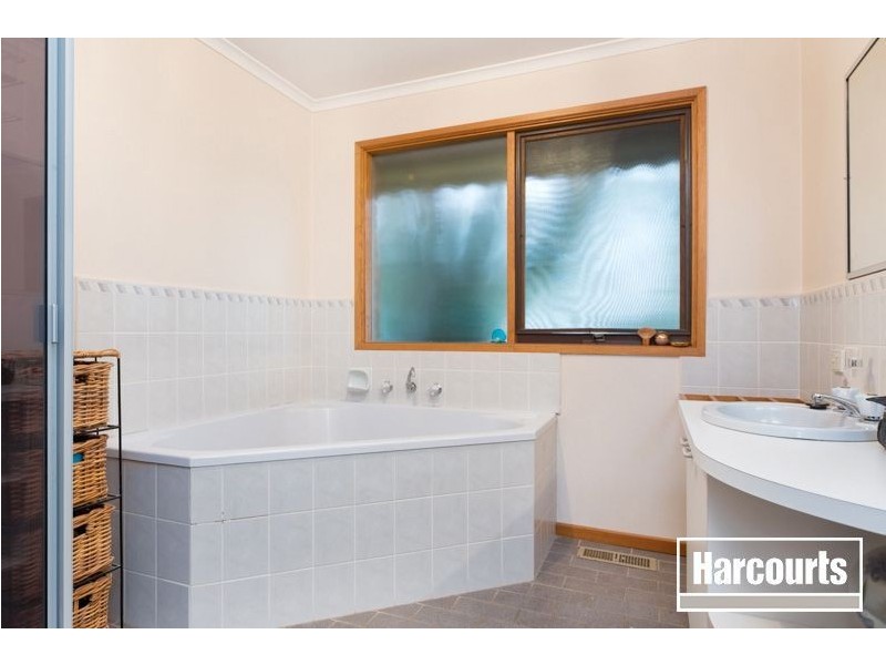 2 Trewin Court, Narre Warren VIC 3805