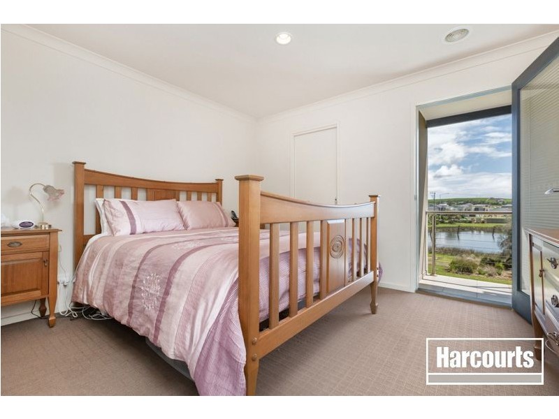 62 The Parkway, Pakenham VIC 3810