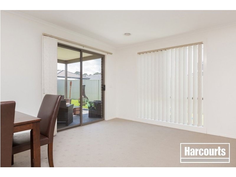 19 Pomegranate Way, Pakenham VIC 3810