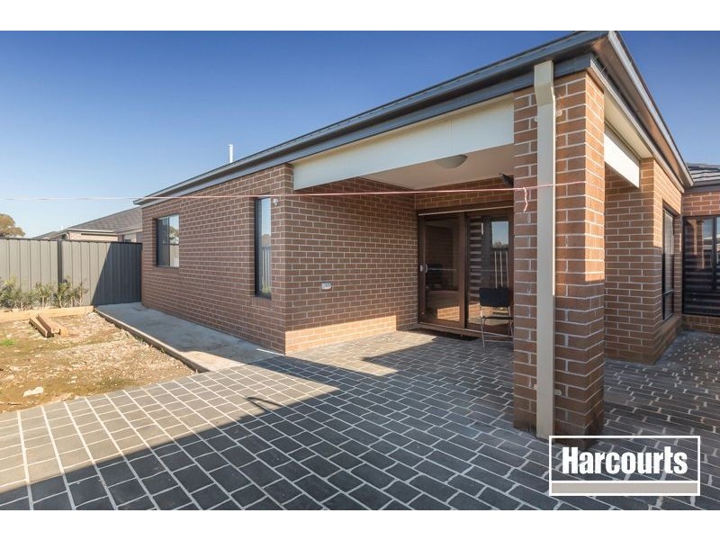 5 Gidran Way, Clyde North VIC 3978