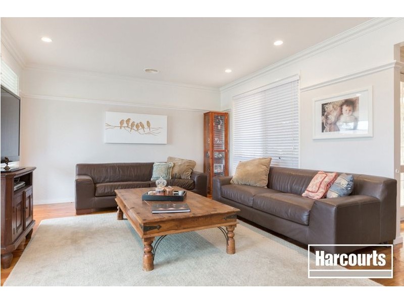 5 Greenlaw Crescent, Berwick VIC 3806