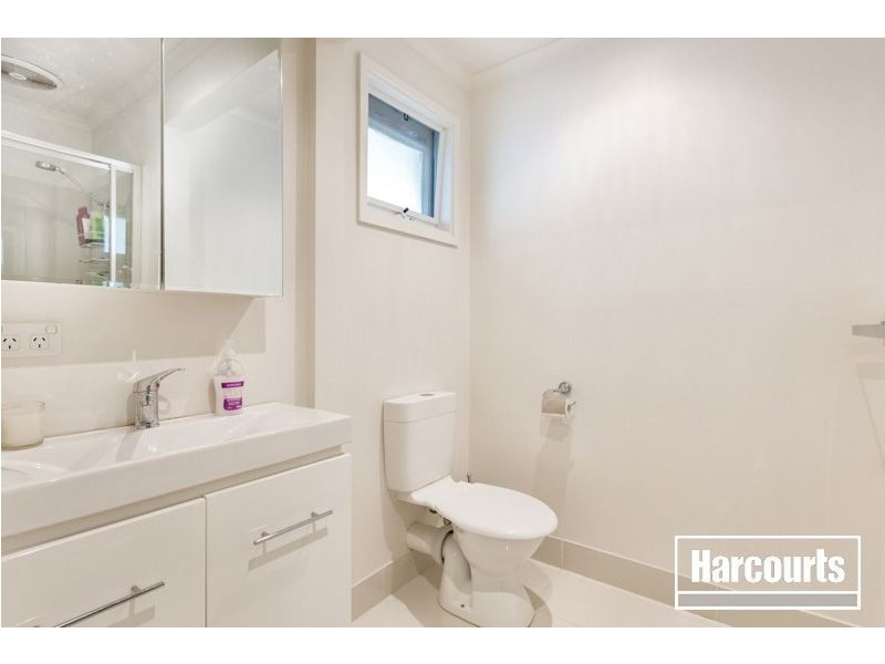 5 Greenlaw Crescent, Berwick VIC 3806