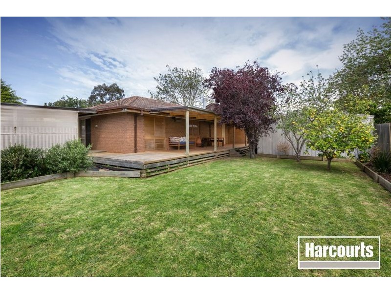 5 Greenlaw Crescent, Berwick VIC 3806
