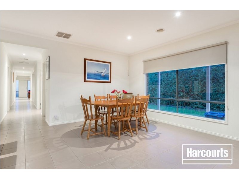 20 Gwendoline Drive, Berwick VIC 3806