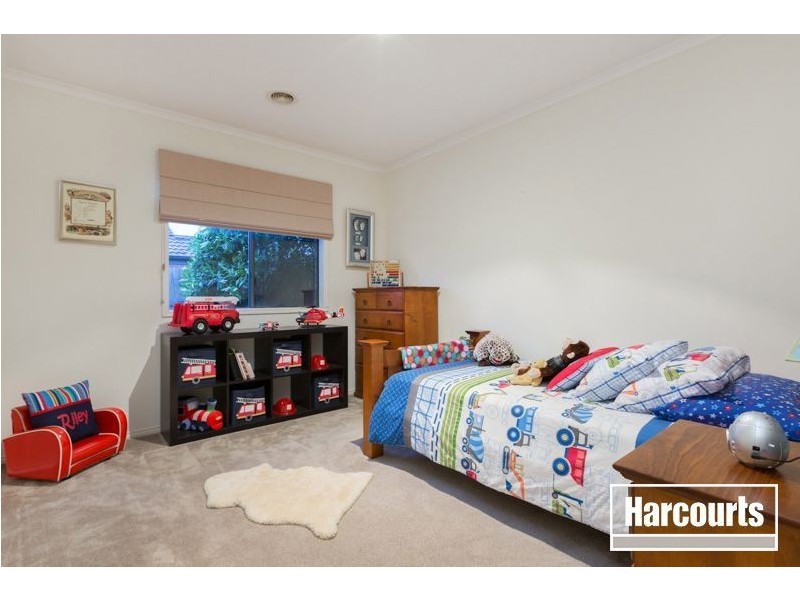 20 Gwendoline Drive, Berwick VIC 3806