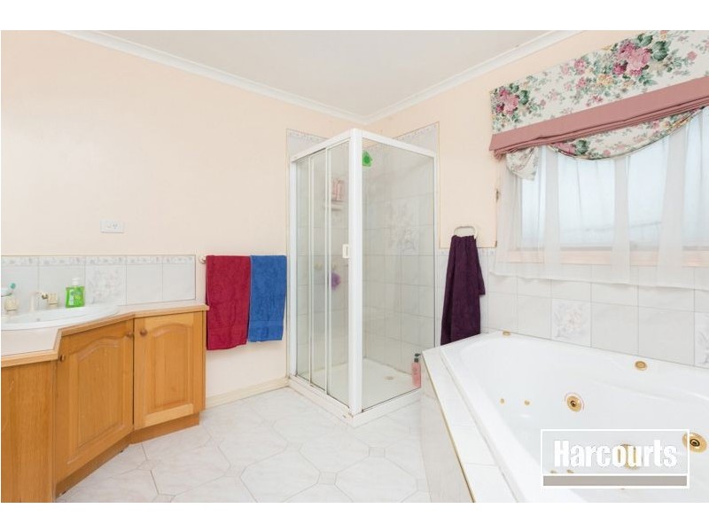 2 Birchfield Court, Narre Warren VIC 3805