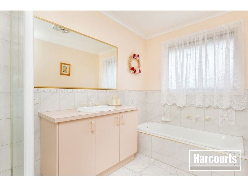 2 Birchfield Court, Narre Warren VIC 3805