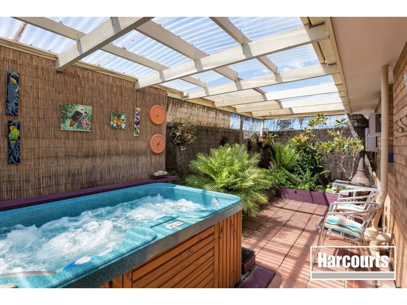 5 Michelle Drive, Berwick VIC 3806