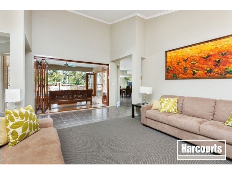 19 Jembecca Drive, Berwick VIC 3806