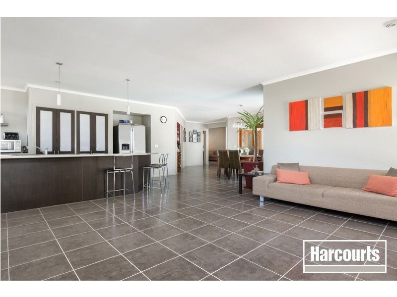 19 Jembecca Drive, Berwick VIC 3806