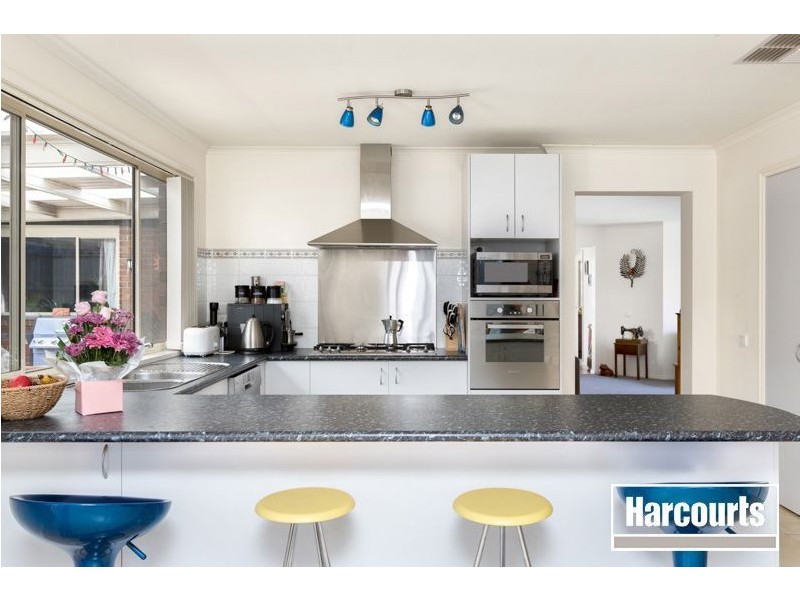 4 Rosewin Court, Berwick VIC 3806